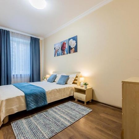 2К Квартира На Шота Руставелі, Бессарабка Киев Экстерьер фото