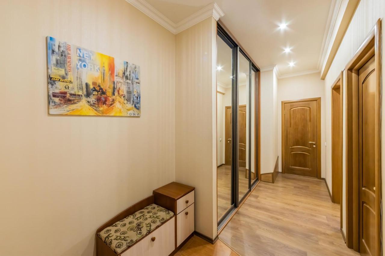 2К Квартира На Шота Руставелі, Бессарабка Киев Экстерьер фото
